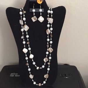 Necklace set